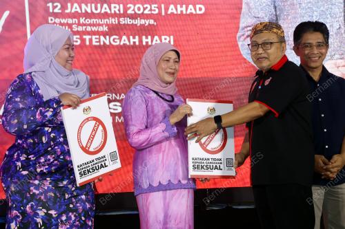 DATUK SERI NACNY SHUKRI