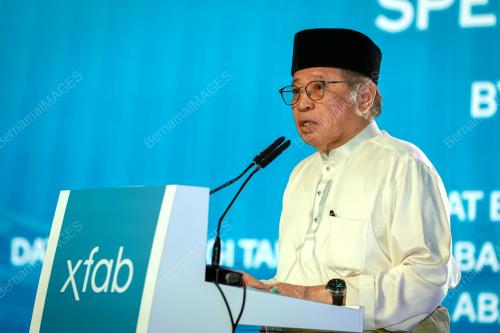 TAN SRI ABANG JOHARI TUN OPENG