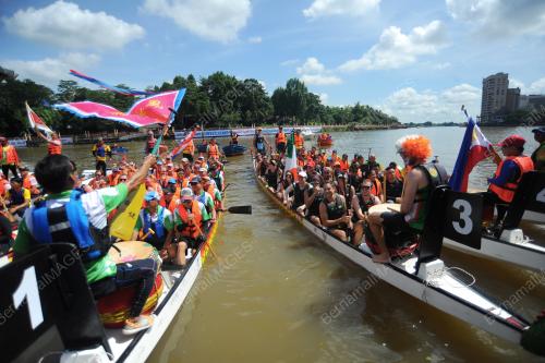 SK05_12112016_PERAHU_NAGA