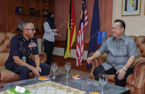 DATUK SERI ALEXANDER NANTA LINGGI