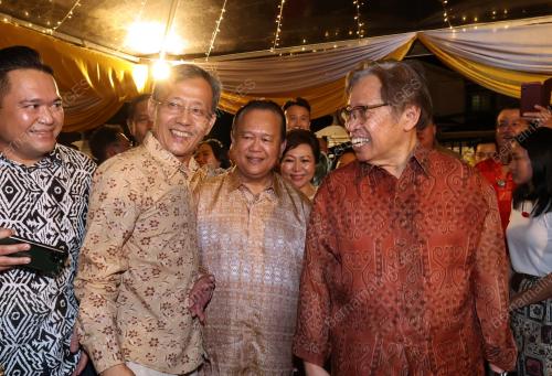 TAN SRI ABANG JOHARI TUN OPENG