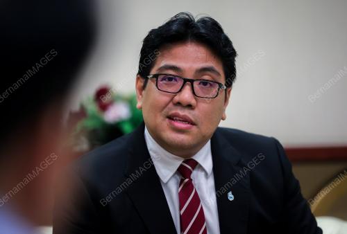TAN SRI TENGKU MUHAMMAD TAUFIK