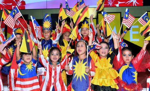 SK05_16092018_MAKAN_MALAM_HARI_MALAYSIA_BN201809168144