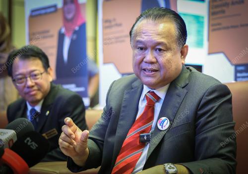DATUK SERI ALEXANDER NANTA LINGGI