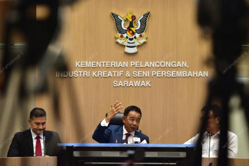 DATUK SERI ABDUL KARIM RAHMAN HAMZAH