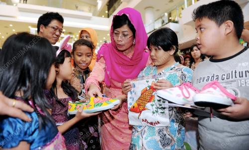 SK05_19102012_KARNIVAL