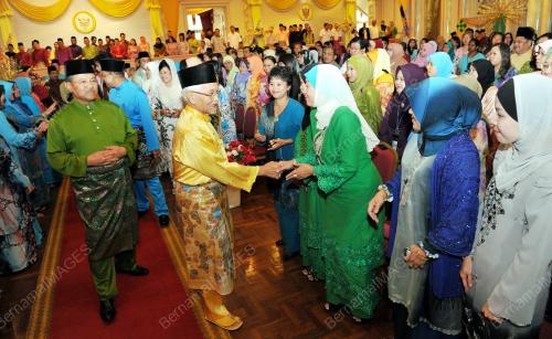 TAN SRI ABDUL TAIB MAHMUD
