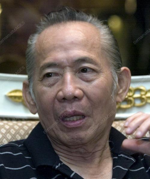 DR KHOO KAY KIM