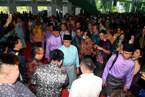 RUMAH TERBUKA
