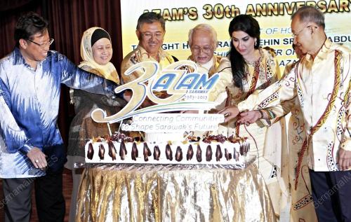 SK05_22092013_TAIB_AZAM