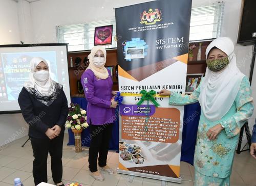 DATUK SERI RINA MOHD HARUN