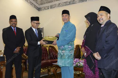FAHMI FADZIL