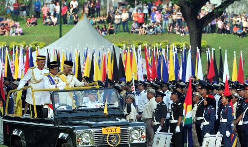 TUN ABANG MUHAMMAD SALAHUDDIN TUN ABANG BARIENG