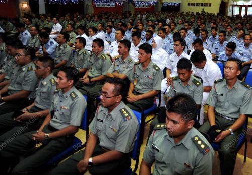 SK05_25022013_WARGA_ATM