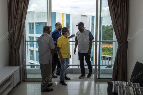 DATUK SERI REEZAL MERICAN NAINA MERICAN