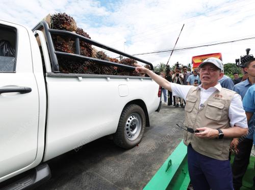 DATUK SERI FADILLAH YUSOF