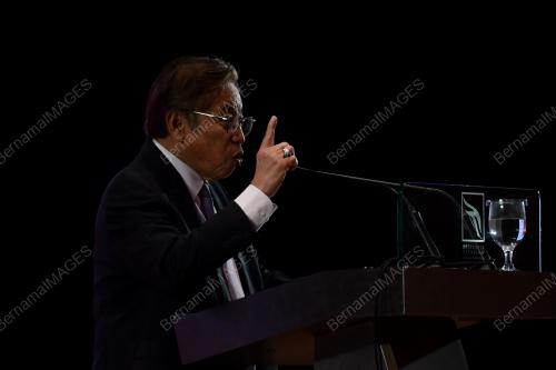 TAN SRI ABANG JOHARI TUN OPENG