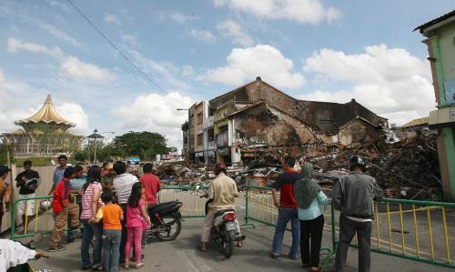 KEDAI TERBAKAR