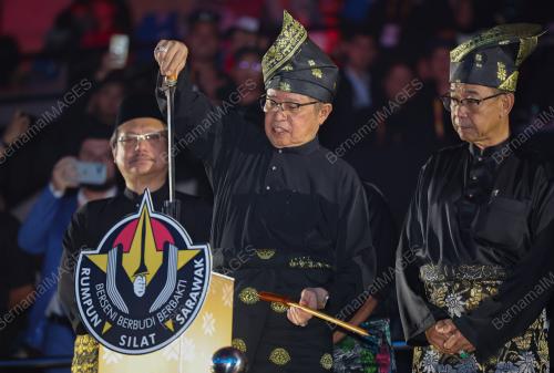 TAN SRI ABANG JOHARI TUN OPENG