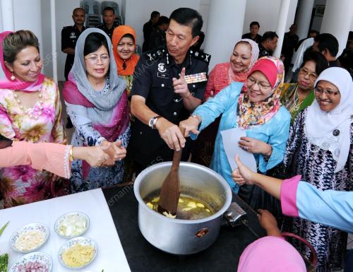 SK05_28072012_POLIS_KUIH