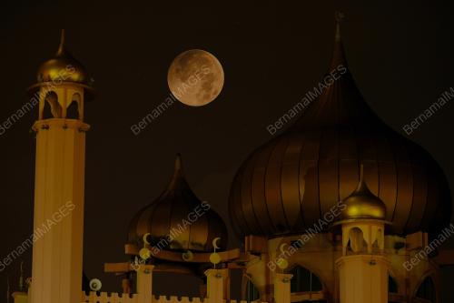 SK05_28072018_GERHANA_BULAN