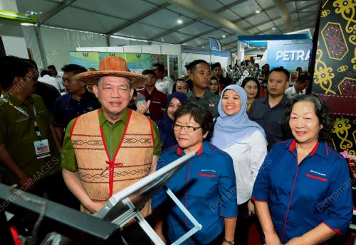 DATUK SERI FADILLAH YUSOF