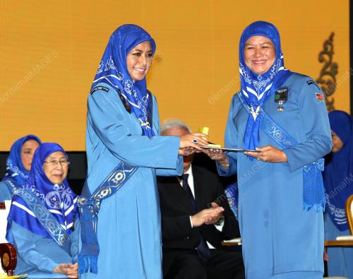 RAJA PERMAISURI AGONG RAJA ZARITH SOFIAH