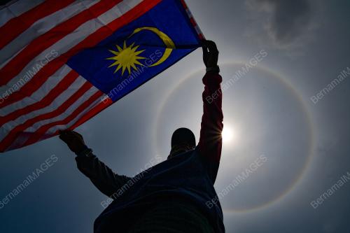 SK05_29082018_HALO_MATAHARI