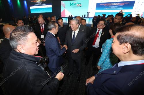 DATUK SERI FADILLAH YUSOF