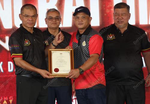 DATUK SERI SAIFUDDIN NASUTION ISMAIL