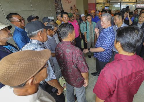 DATUK SERI FADILLAH YUSOF