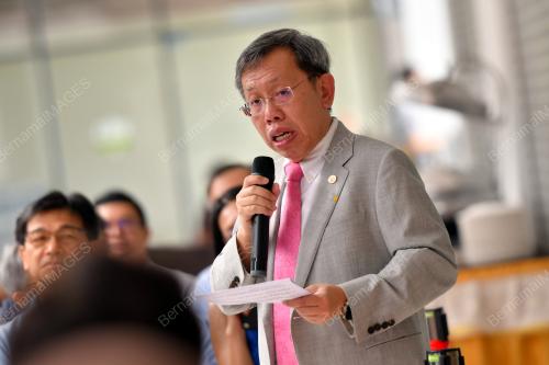 DATUK AMAR DR SIM KUI HIAN