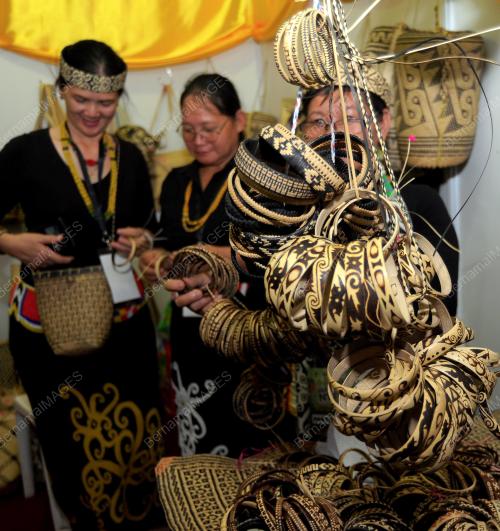 SK06_01122016_KARNIVAL_KRAF