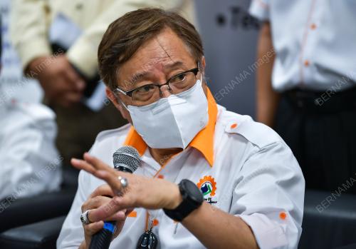TAN SRI ABANG JOHARI TUN OPENG