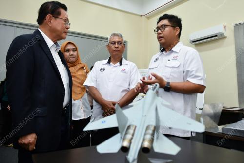 DATUK SERI LEE KIM SHIN