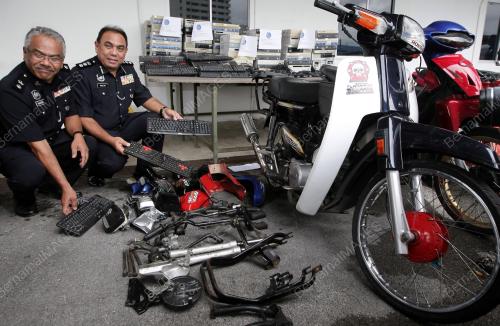 SK06_08052014_CURI_MOTOSIKAL