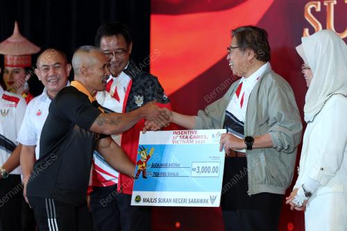 TAN SRI ABANG JOHARI TUN OPENG