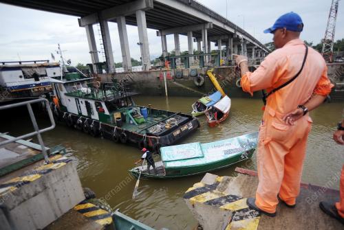 SK06_09122016_BARRAGE_KUCHING