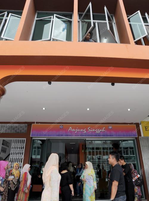 SK06_10122012_ANJUNG