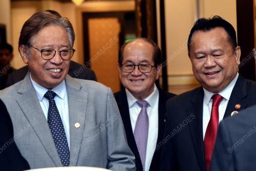 TAN SRI ABANG JOHARI TUN OPENG