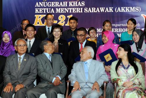 SK06_11122013_ANUGERAH