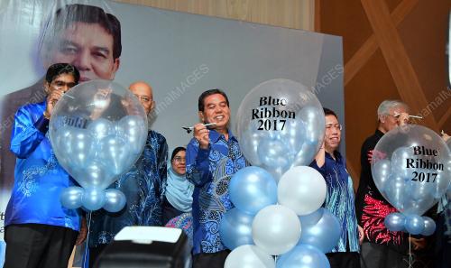 SK06_12022018_BLUE_RIBBON_1_BN201802118647