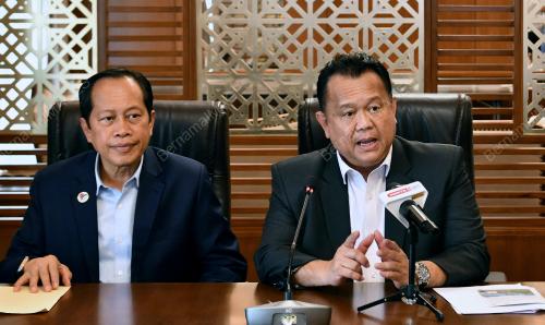 DATUK SERI ALEXANDER NANTA LINGGI