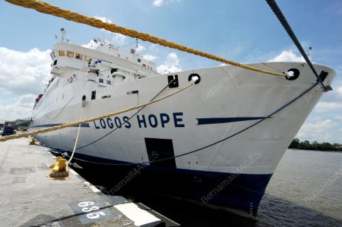 SK06_12072013_LOGOS_HOPE