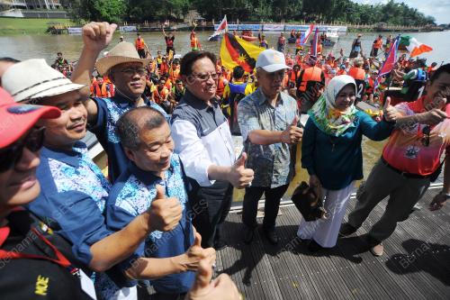 SK06_12112016_PERAHU_NAGA