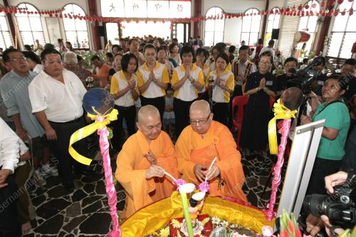 SK06_13052014_WESAK