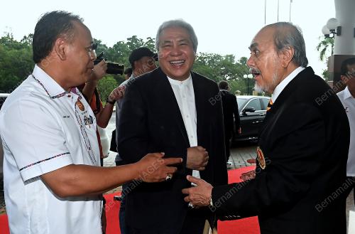 TAN SRI MOHAMAD ASFIA AWANG NASSAR