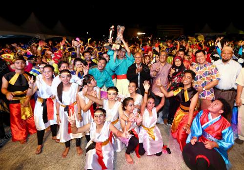 SK06_13112016_UNIMAS_CONFEST