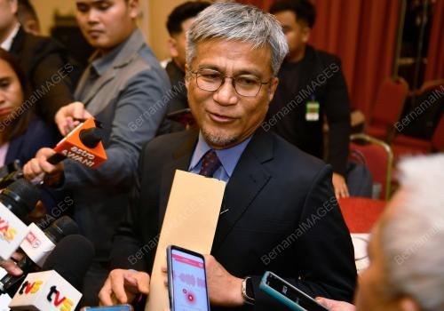 DATUK DR ANNUAR RAPA'EE