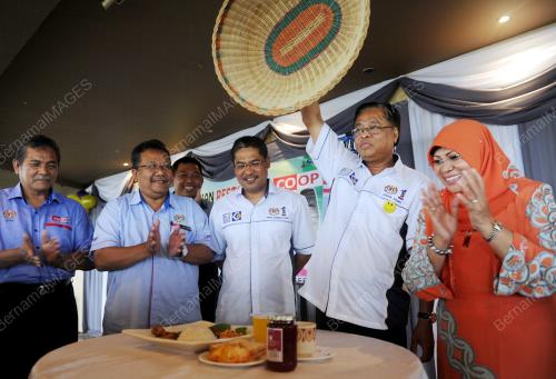 SK06_14042012_RESTORAN